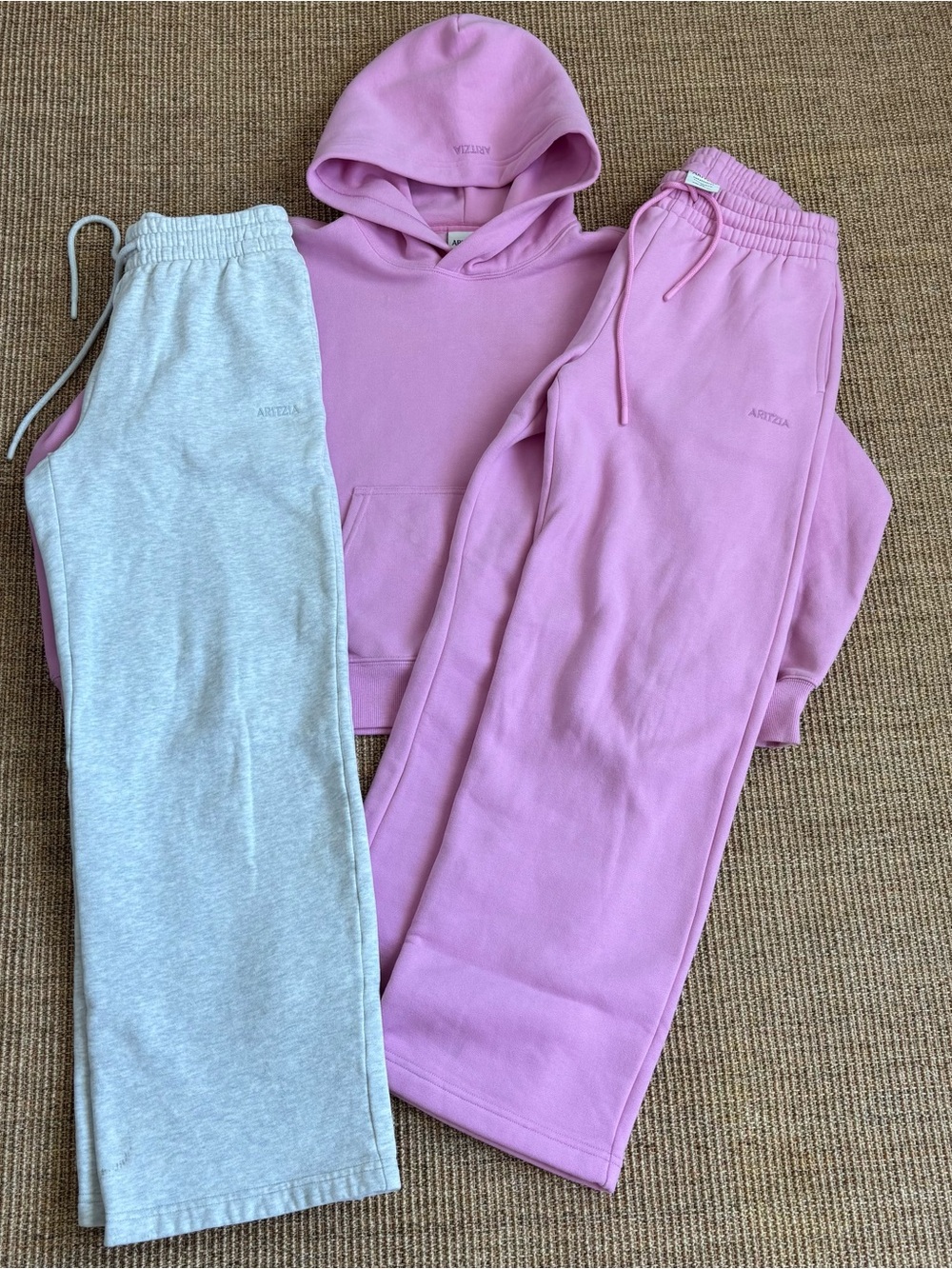 Aritzia Cozy Sweatfleece Boyfriend Set Sweatshirt Sweatpants Pink XS - Picture 14 of 16